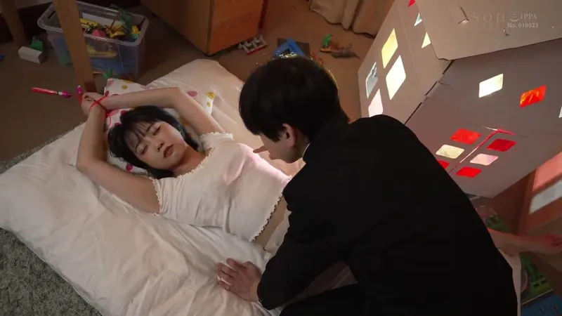 Trả thù anh trai thường xuyên bắt nạt bằng cách làm tình em người yêu anh ấy